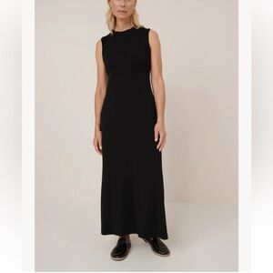 Sleeveless Black Maxi Dress - Elegant Everyday Style